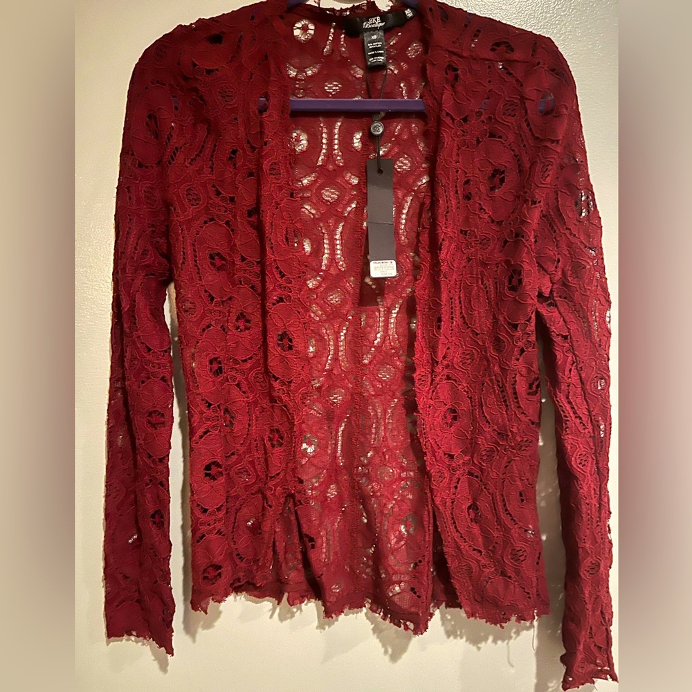 NWT BKE Boutique lace open front cardigan long sleeve, burgundy, XS.